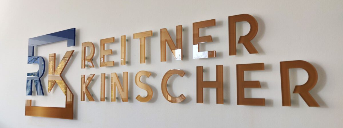 Logo Wand Eröffnung - REITNER KINSCHER Rechtsanwälte Fachanwälte Notar - Essen Kettwig